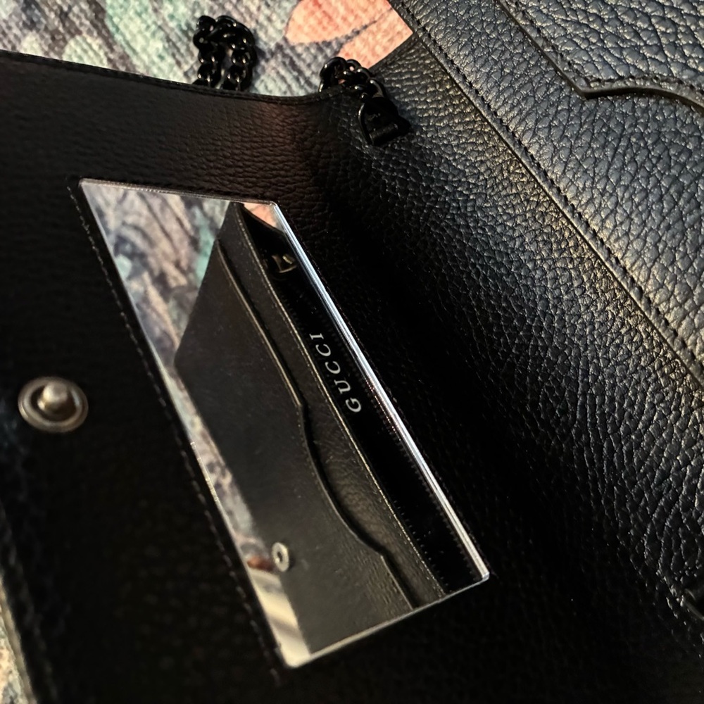 GUCCI GG Marmont Chain Wallet - Picture 10 of 16